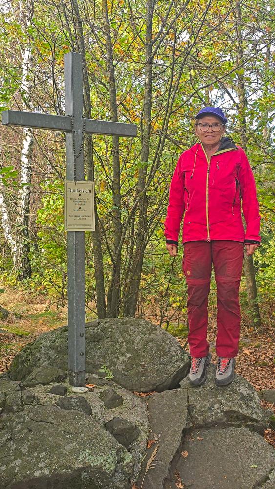 Dunkelstein (25 Bildaufrufe)